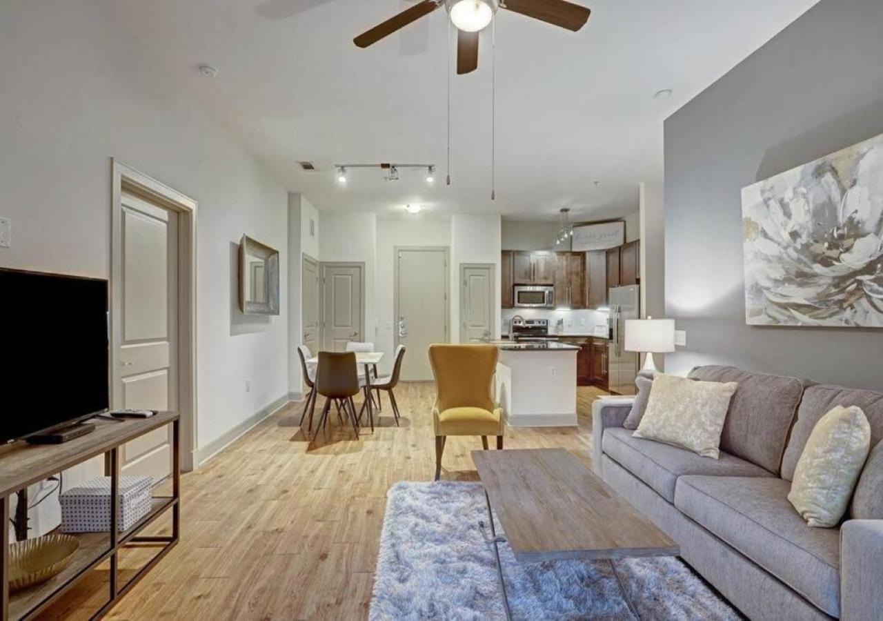 Inviting 2Br - Gym, Pool, Biz Center & Free Parking! Walk 2 Nrg Stadium! Near Med Ctr, Galleria, & Rice Village 休斯敦 外观 照片